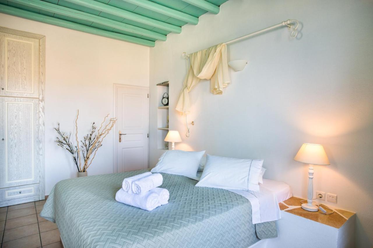 Aria Boutique Hotel Folegandros Town Exterior photo