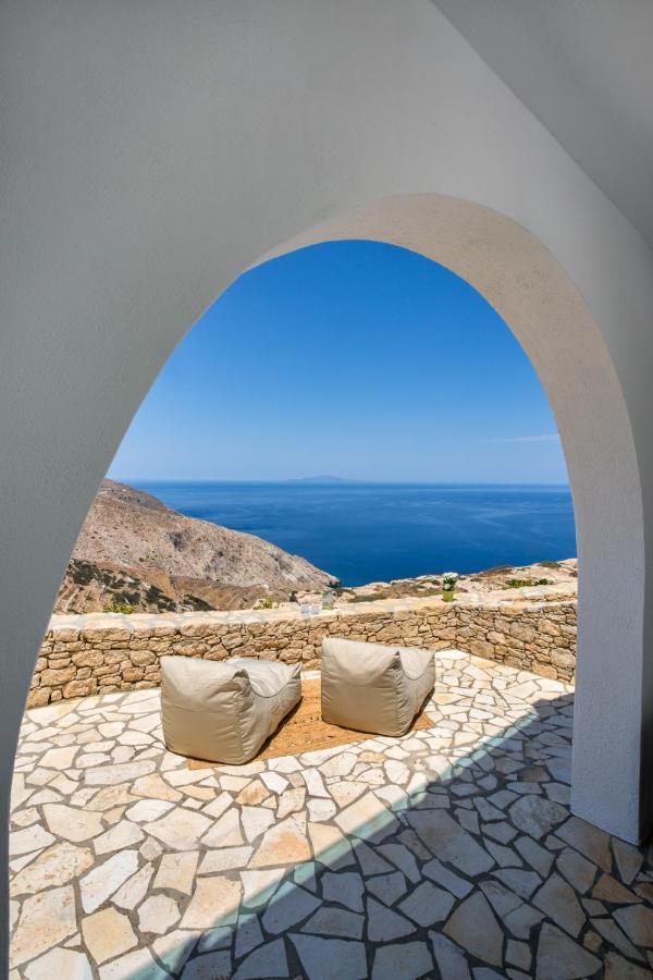 Aria Boutique Hotel Folegandros Town Exterior photo
