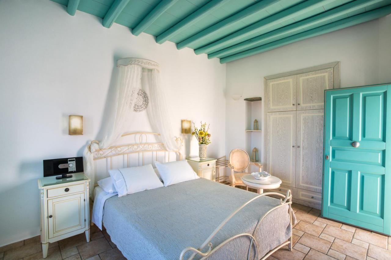 Aria Boutique Hotel Folegandros Town Exterior photo