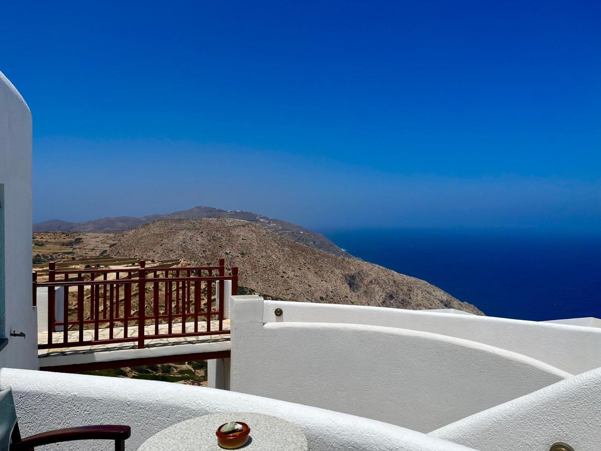 Aria Boutique Hotel Folegandros Town Exterior photo